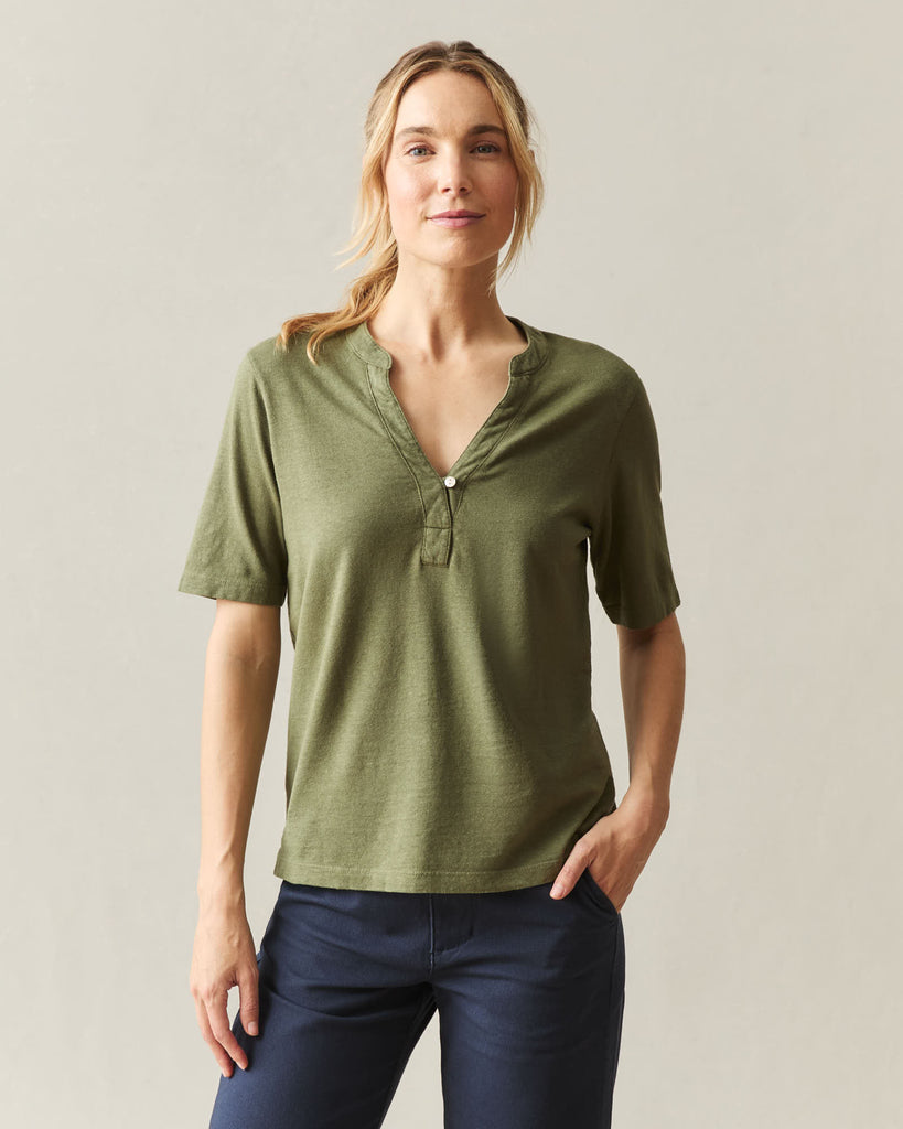 Women's Hemp V-Notch Tee - Olvine