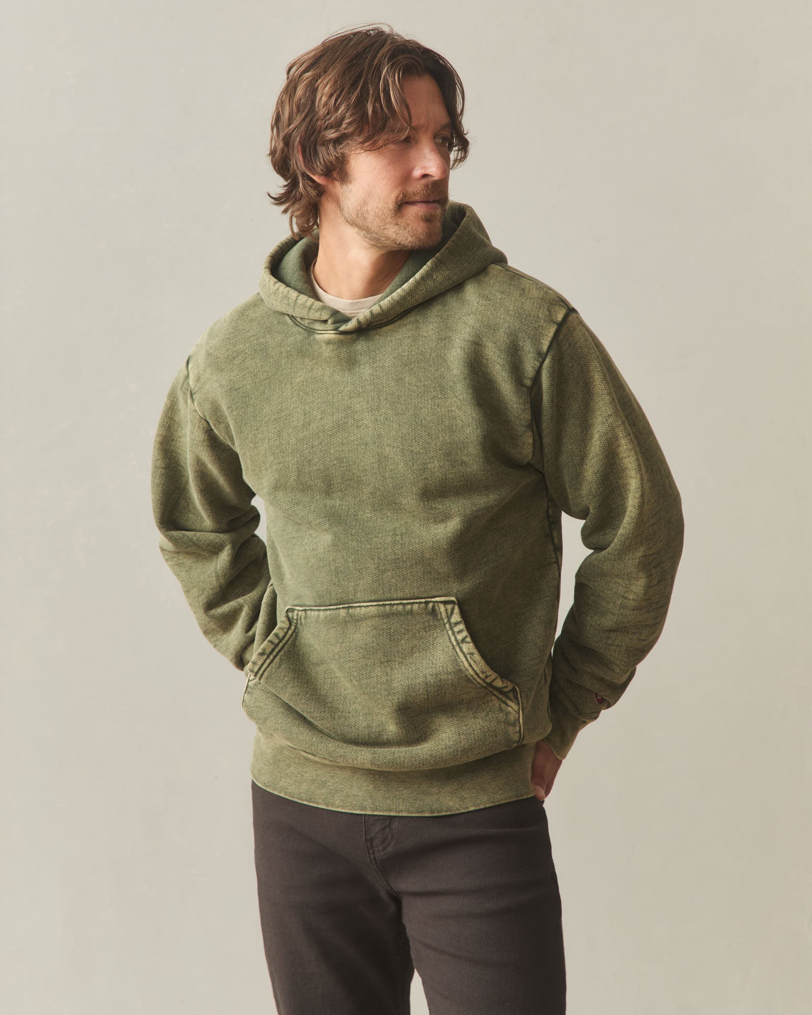 Unisex American Vintage Pullover - Mineral Wash Deep Olive