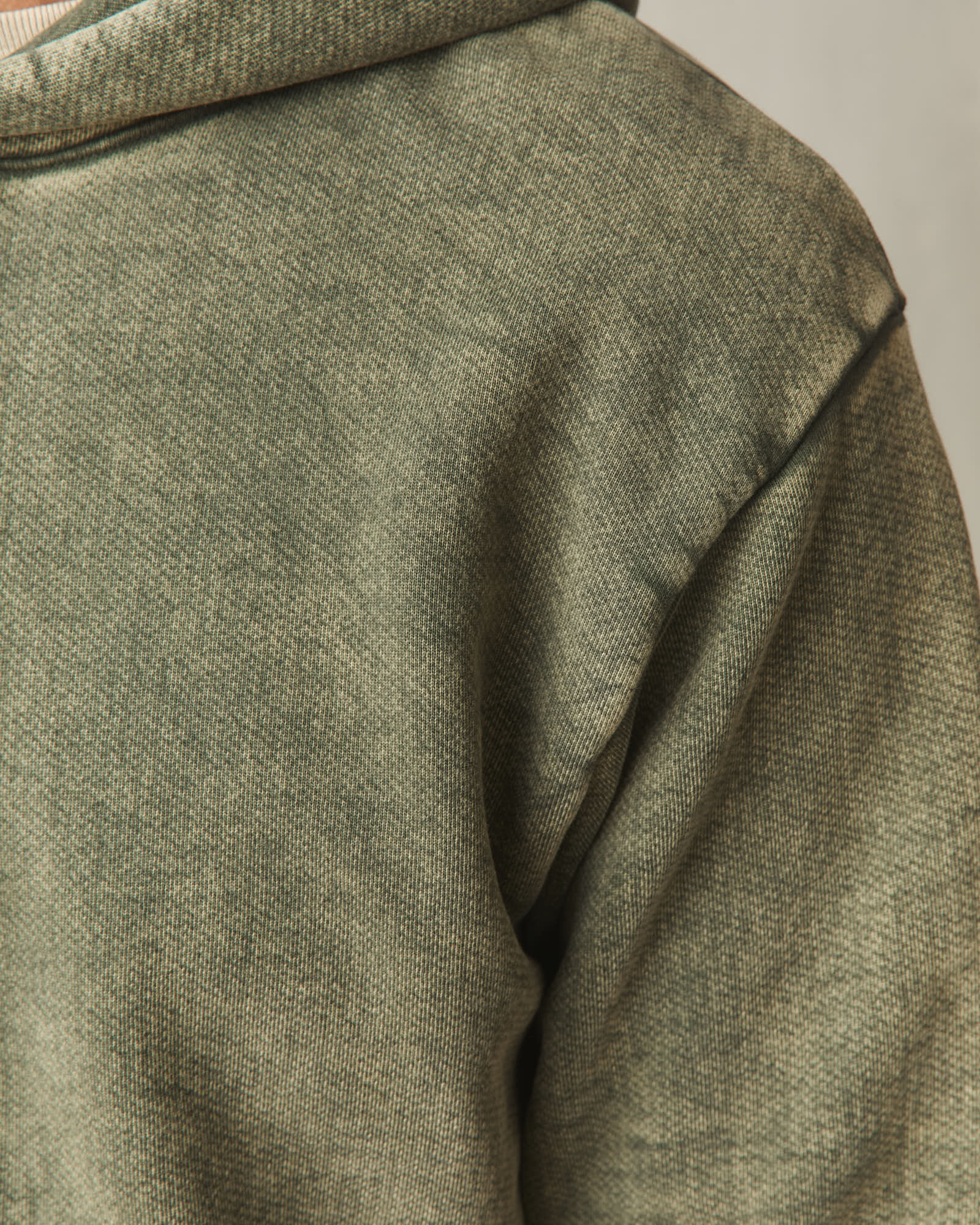 Unisex American Vintage Pullover - Mineral Wash Deep Olive