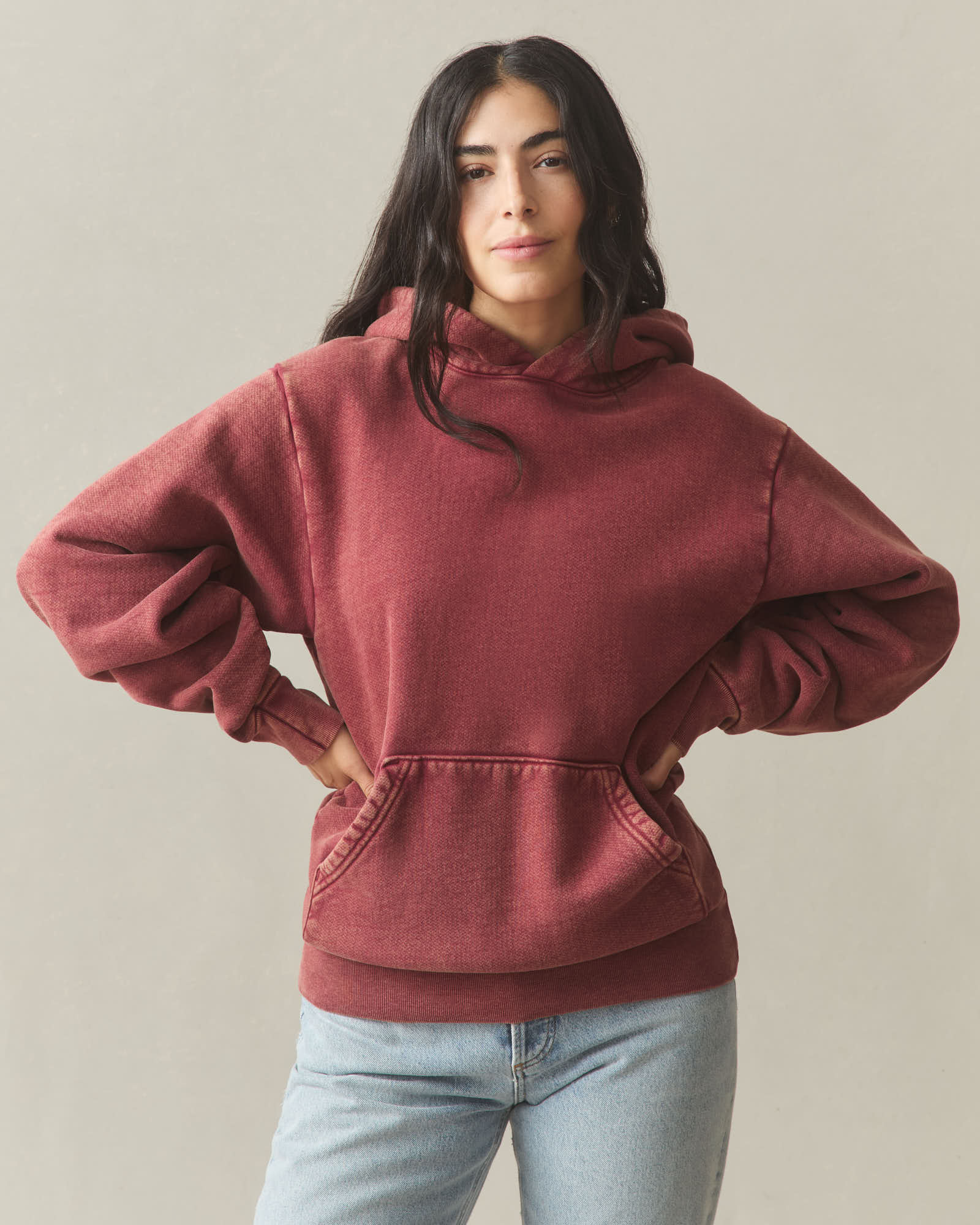 Unisex American Vintage Pullover - Mineral Wash Pomegranate
