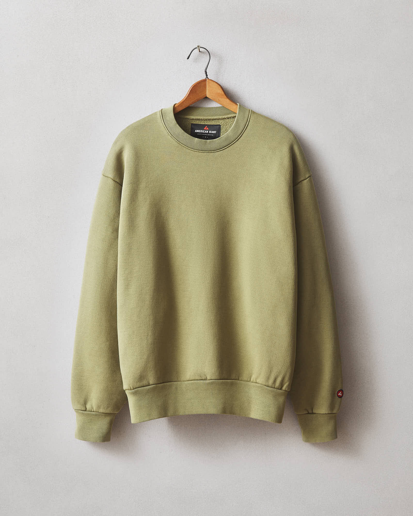 Unisex American Vintage Crew Capulet Olive - Main Image