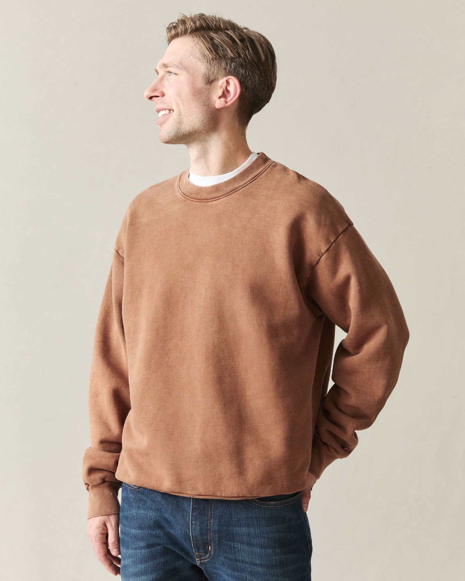 Unisex American Vintage Crew Sweatshirt - Stone Wash Toffee