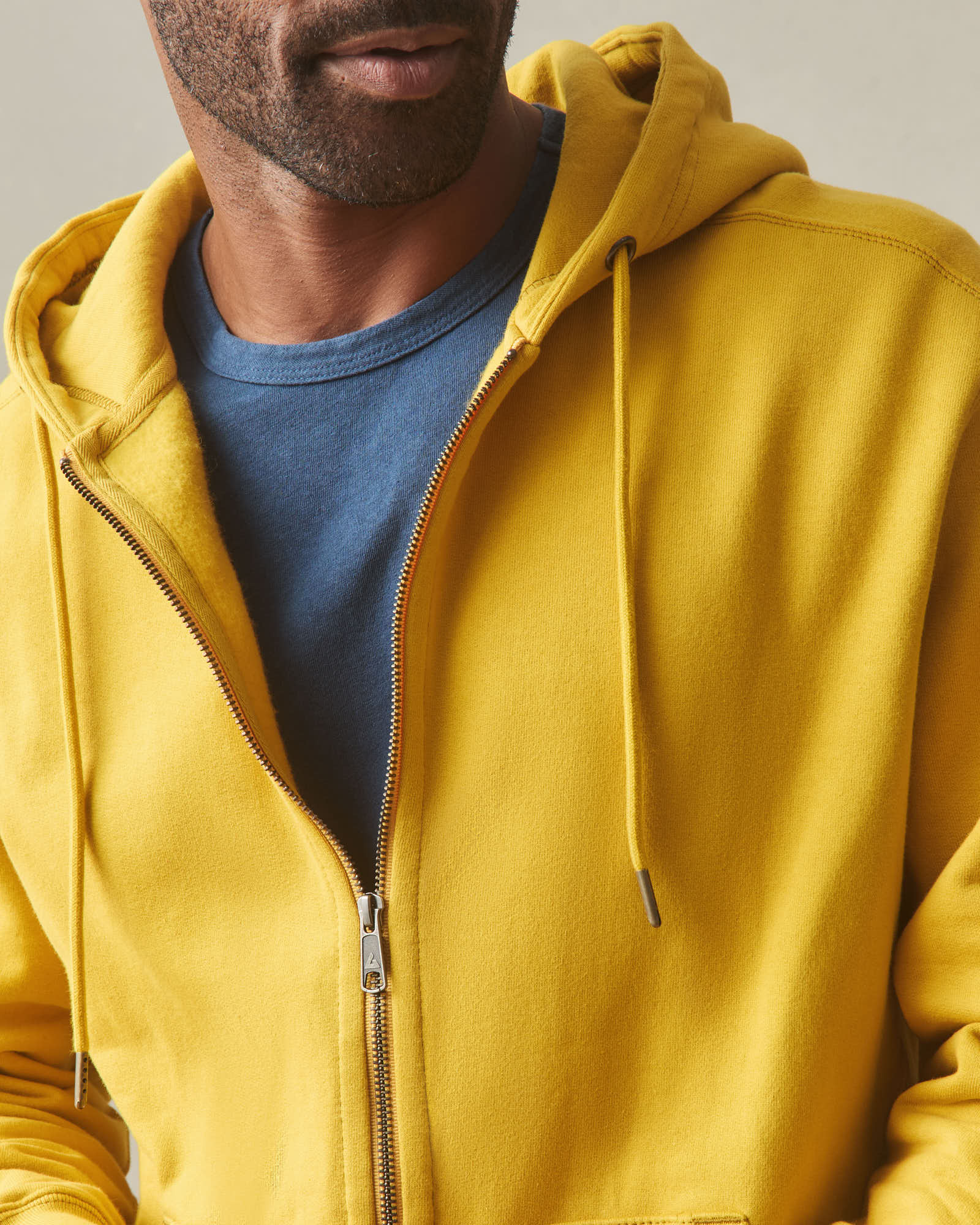 Men's Relaxed Classic Full Zip - Nugget Gold
