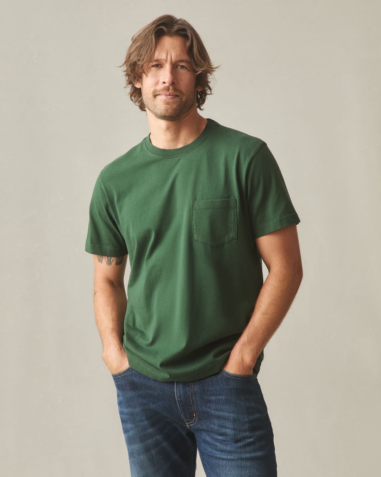 Stealydan、Giant Mサイズ オリーブグリーン Tシャツ プリントTシャツ(M グリーン): トップス｜Right-on公式