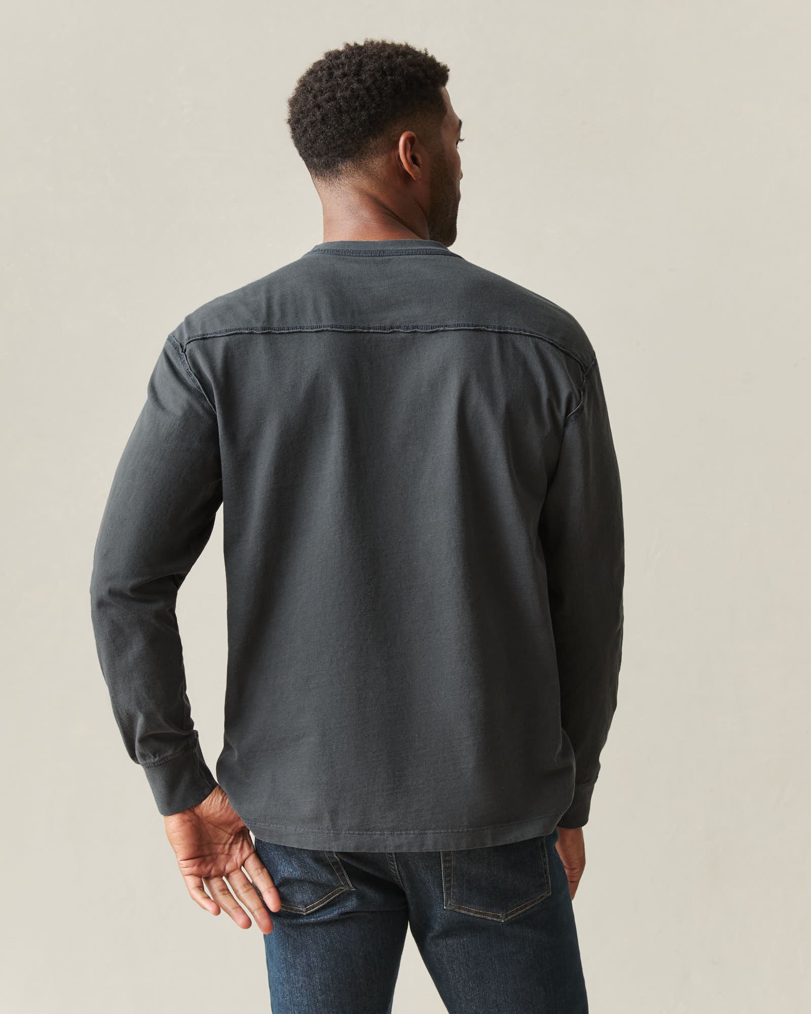 Men's Midweight Long Sleeve Tee - Black