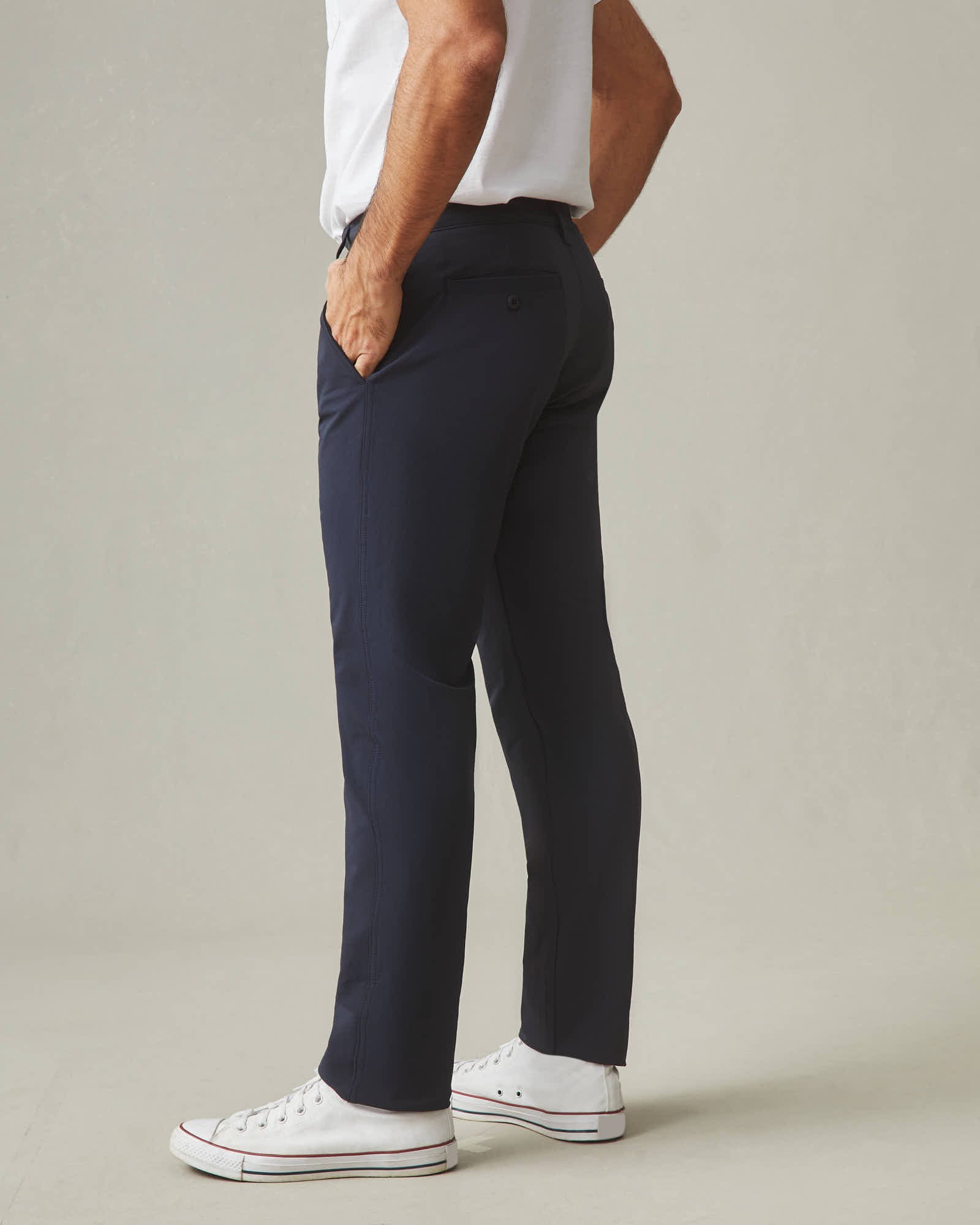  Athletic Works Women's Plus Size Commuter Joggers