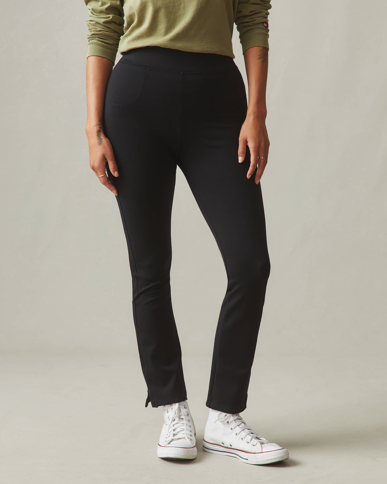 American Giant Women's Kick Flare Pant, Super Black (Size: 0) American Giant Women's Kick Flare Pant, Super Black (Size: 0)