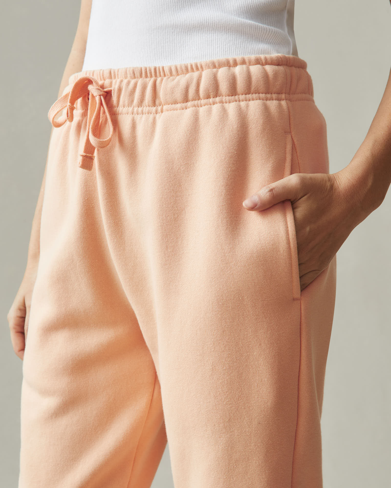 Women's Classic Sweatpant - Peach Fuzz