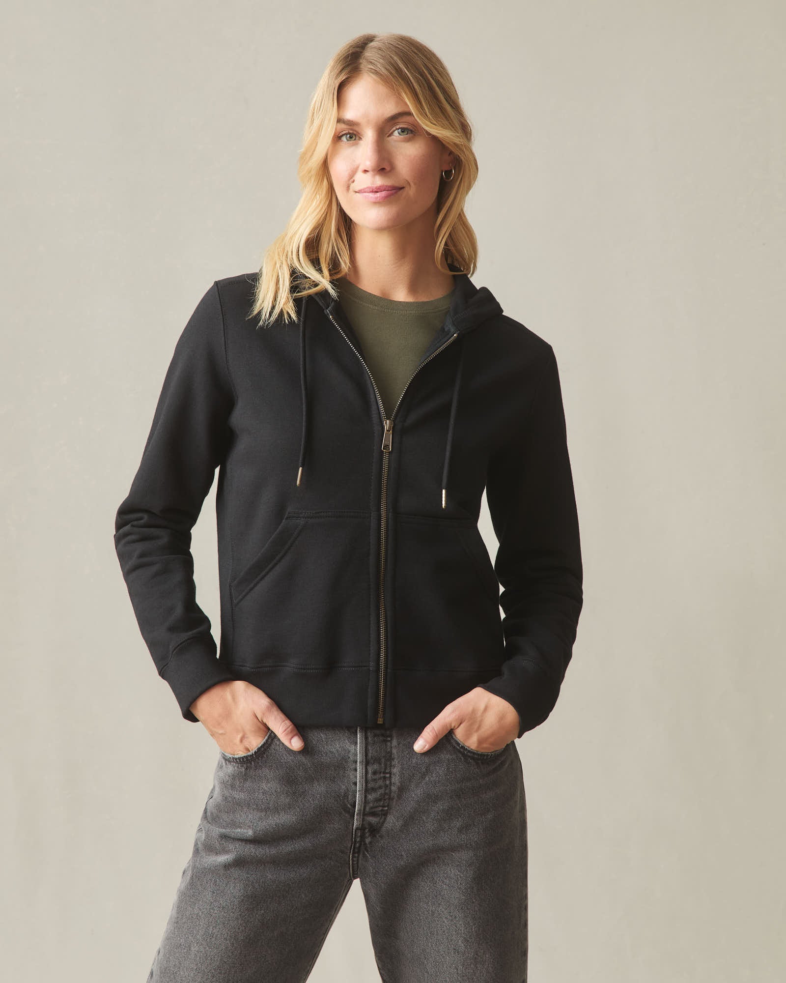 Women's Relaxed Classic Full Zip - Black