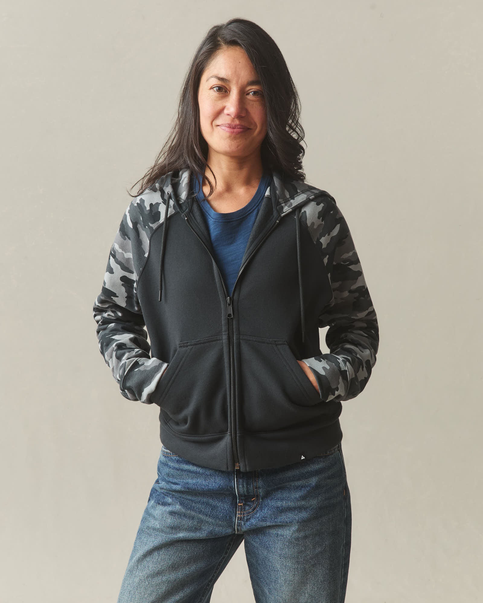 Women's Raglan Classic Full Zip - Black Camo