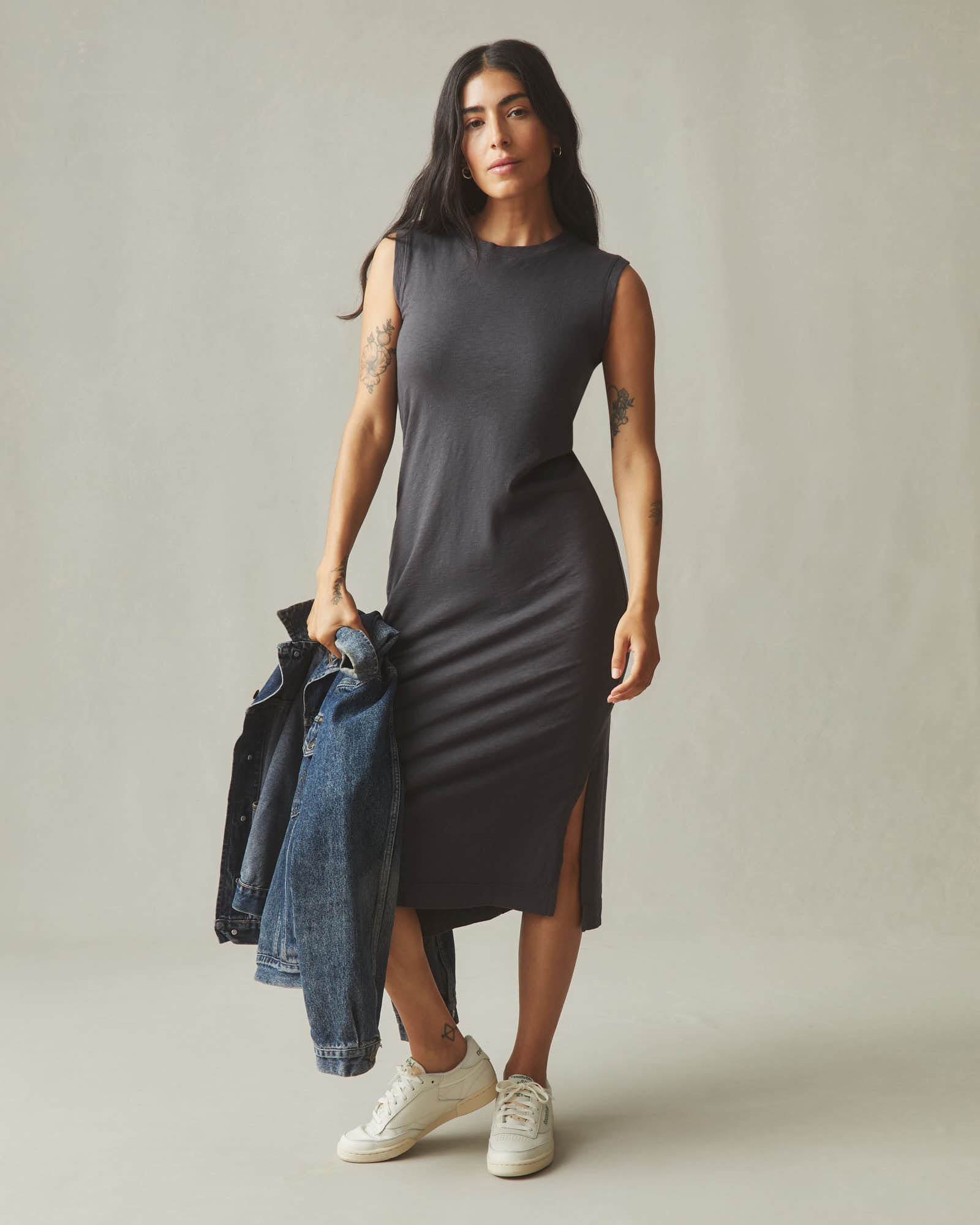 women's tank dress Black Scoop Neck Pleated Midi Medium | Online Boutique | Boho Chic Style lo que lo convierte en una opción ideal para el uso diario Women's Tank Dresses | Nordstrom