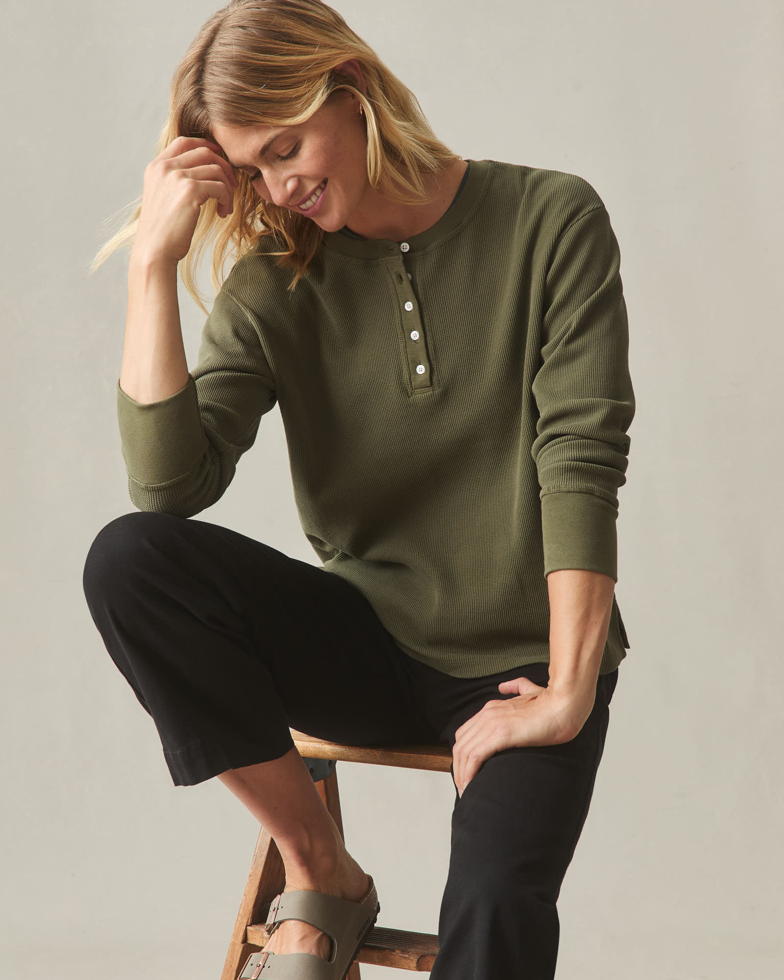 新品■AMERICANA■THERMAL BACK HENLEY■カーキ Women's Thermal Henley - Olive