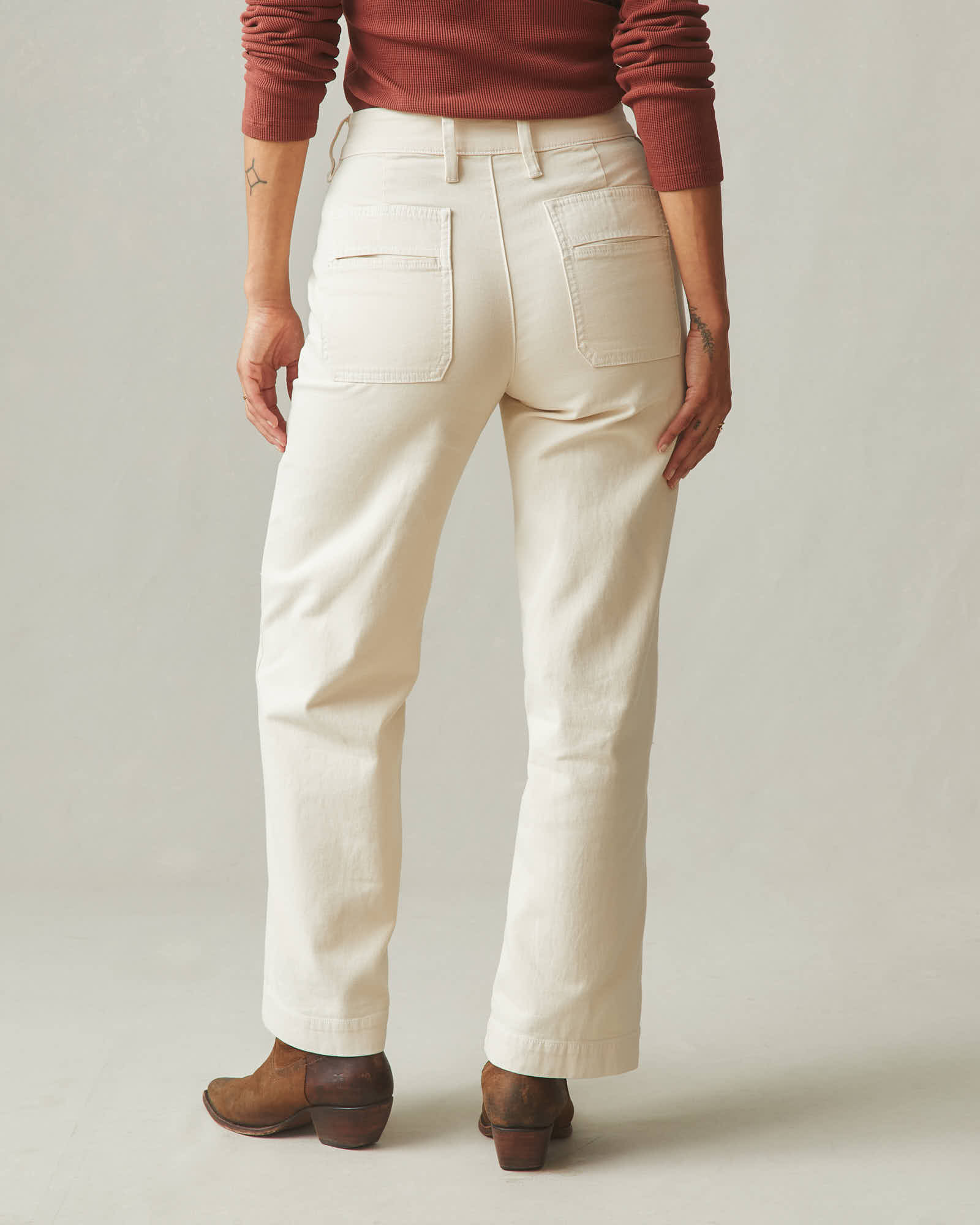 ladies cream color dress pants Women's Ivory & Leggings Bring an air of high society style into your wardrobe with these milky separates for a look that will get you looks Cabo Cream Linen Blend Pants