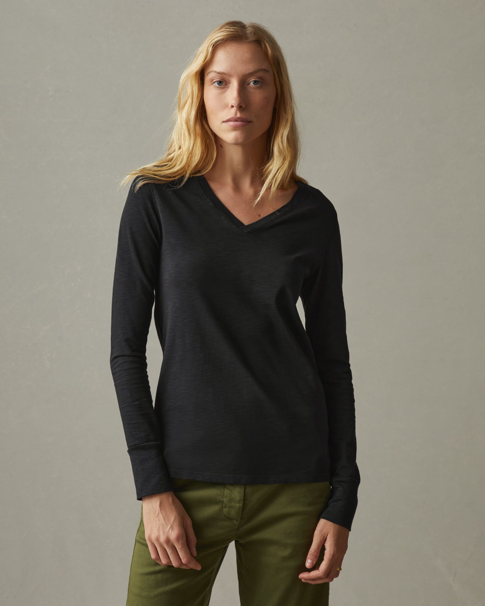 Premium Slub V-Neck Tee Long Sleeve Black | American